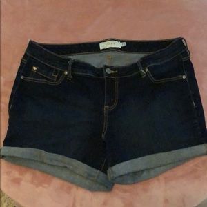 Torrid dark wash short